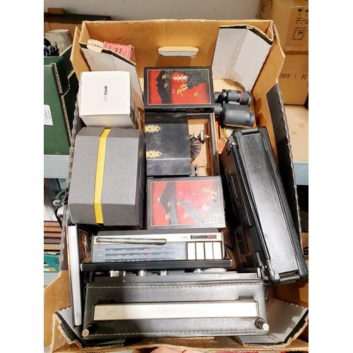 189 - A box of assorted including vintage radios. No shipping. Arrange collection or your own packer and s... 