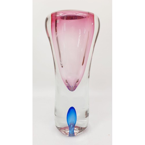 248 - An Art Glass vase, height 28.5cm. No shipping. Arrange collection or your own packer and shipper, pl... 