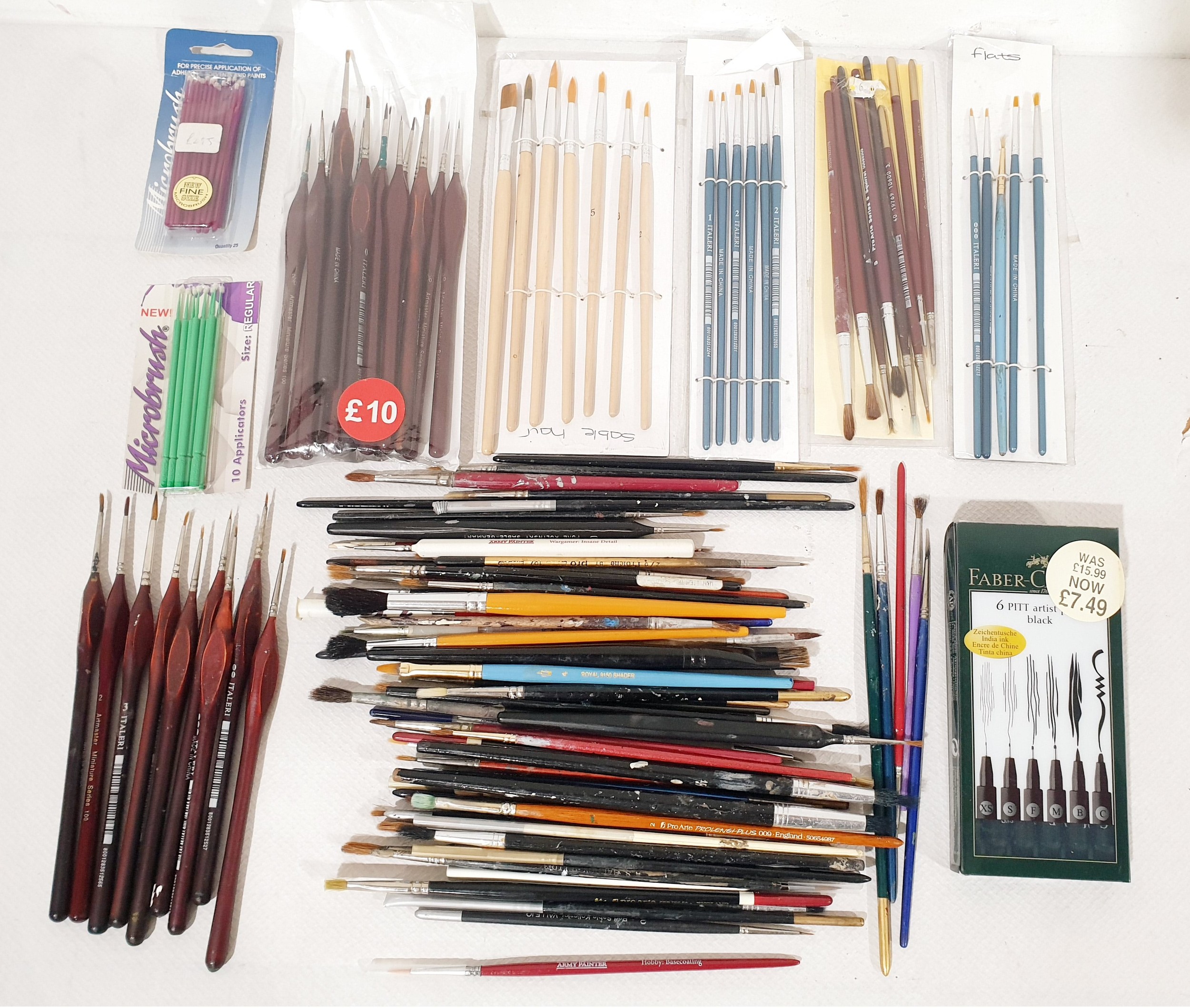 Assortment of modelling brushes, many new in packet.