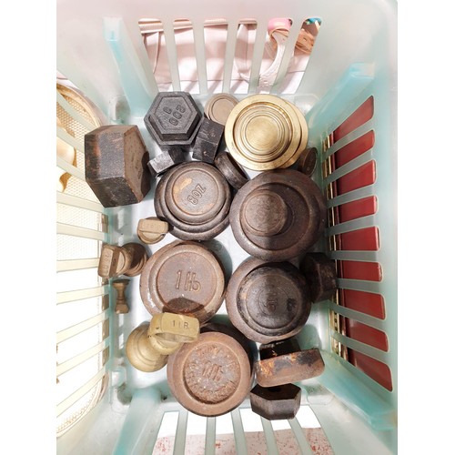 64 - A selection of antique and later weights. No Shipping. Arrange collection or your own packer and shi... 