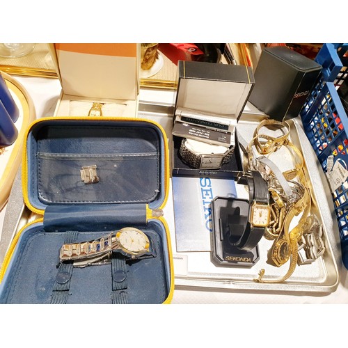 78 - A selection of wrist watches including Accurist. No international shipping.