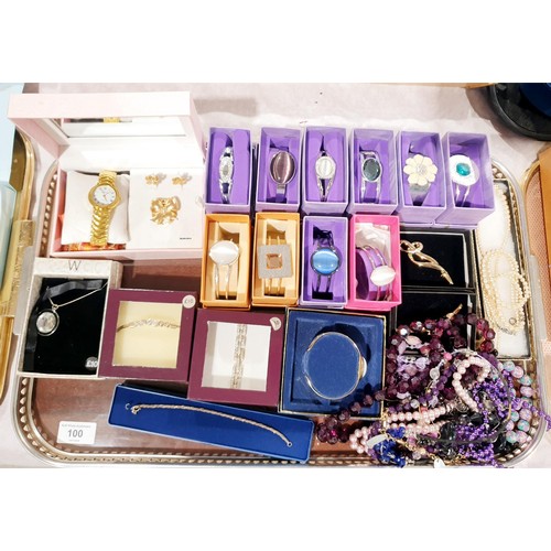 100 - A tray of costume jewellery. No international shipping.