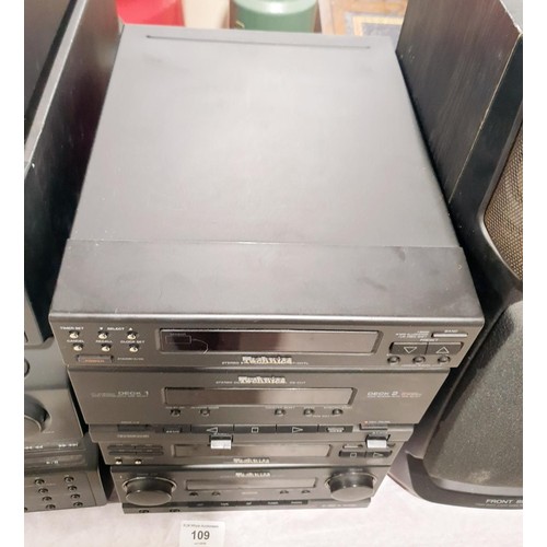 109 - A Technics hi-fi comprising amplifier SU-CH7, tuner ST-CH7L. cassette deck RS-CH7, and CD player SL-... 