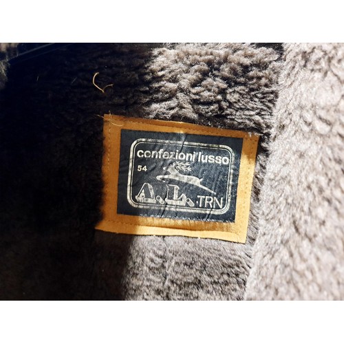 165 - An Italian sheepskin jacket, size 54. No international shipping.