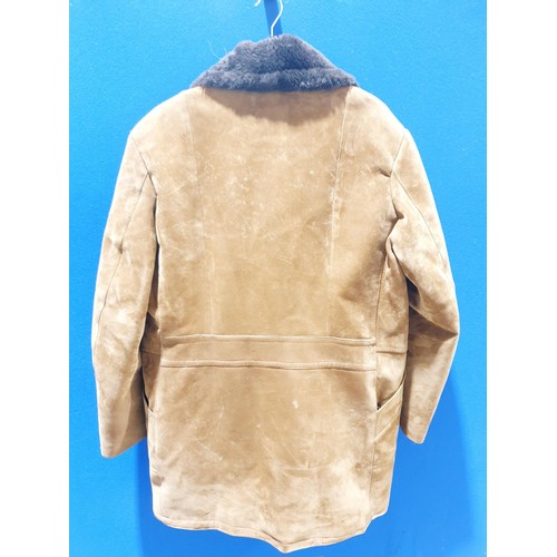 165 - An Italian sheepskin jacket, size 54. No international shipping.