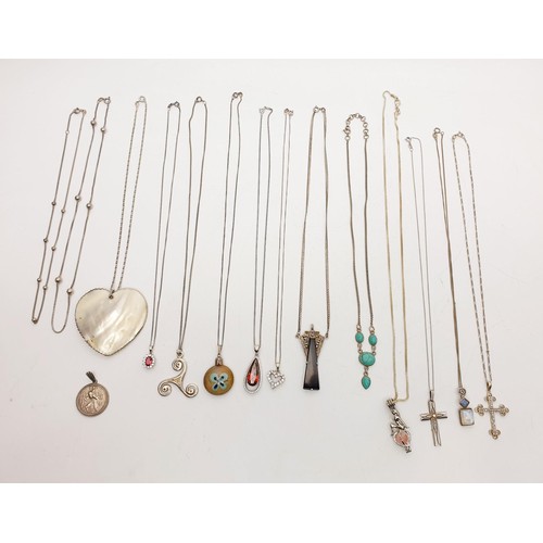 15 - A selection of silver necklaces. No international shipping.