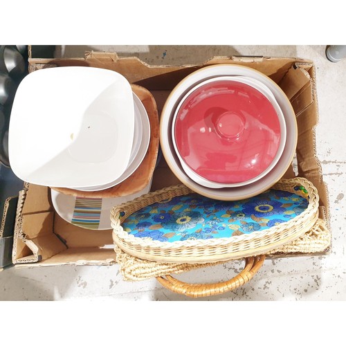 102 - Two boxes of kitchenware. No shipping. Arrange collection or your own packer and shipper, please. El... 