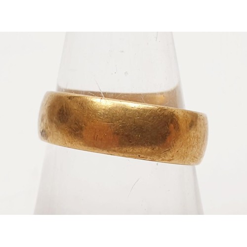 3 - A hallmarked 9ct gold wedding band, weight 3.32g, size O. No international shipping.