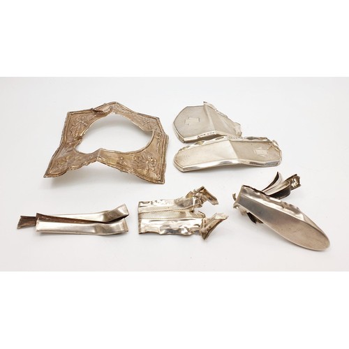 37 - A quantity of scrap hallmarked silver, weight 130g. No international shipping.