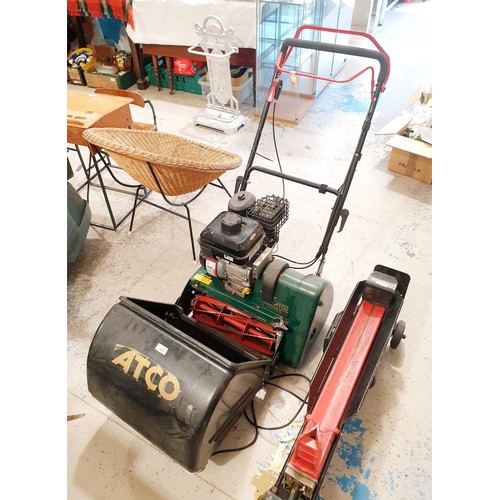 155 - An Atco Clipper 16 self-propelled cylinder petrol powered lawn mower. No Shipping. Arrange collectio... 