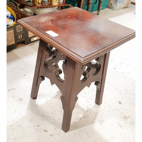 170 - An antique mahogany plant stand, height 38.5cm. No Shipping. Arrange collection or your own packer a... 