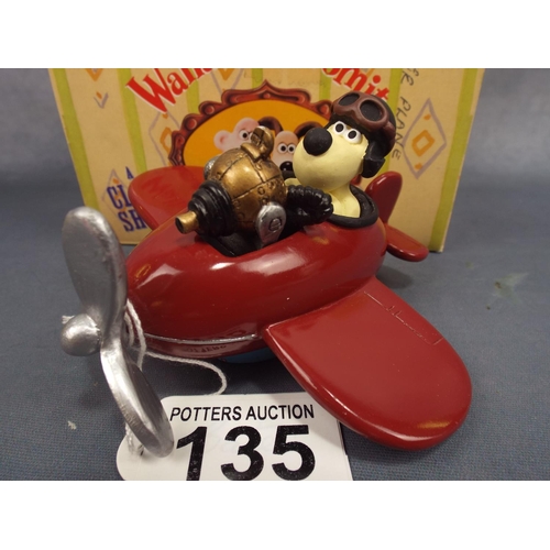 135 - Wallace & Grommet figure, A close shave. Brand new in box.