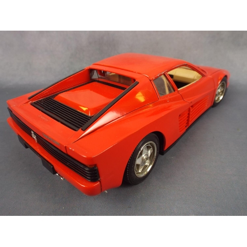 183 - Die cast  1/18 scale model of a Ferrari Testarossa