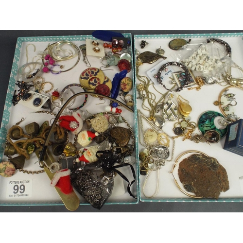 99 - Assorted costume jewellery