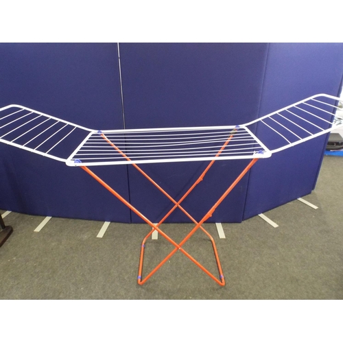 389 - As new metal clothes airer or drier