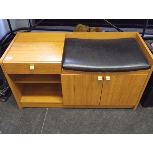 400 - Telephone seat with drawers & Cupboard under