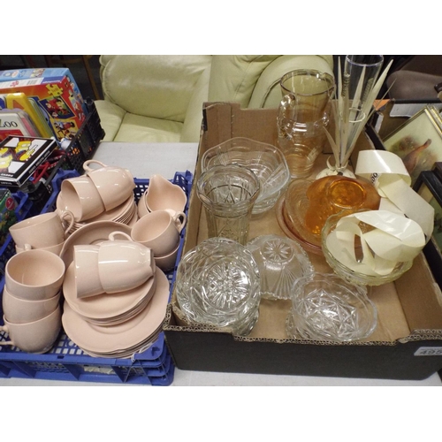 495 - Large tray of assorted glassware plus tray of cups and saucers