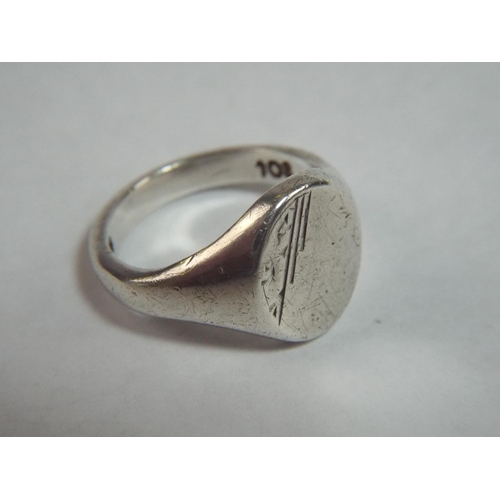 42 - Hallmarked silver ring, Finger size 'R'