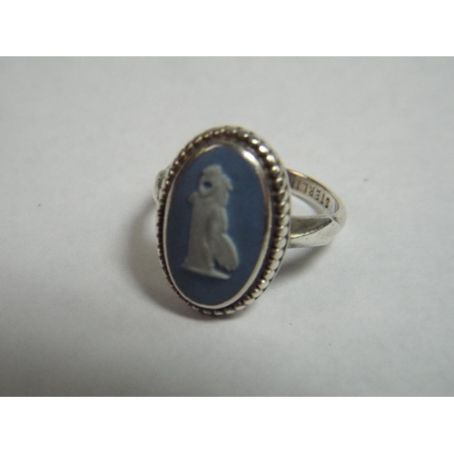 40 - Sterling silver Wedgewood ring