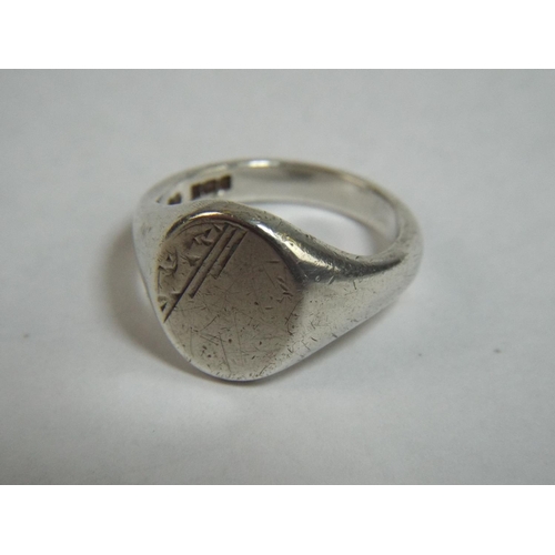 42 - Hallmarked silver ring, Finger size 'R'