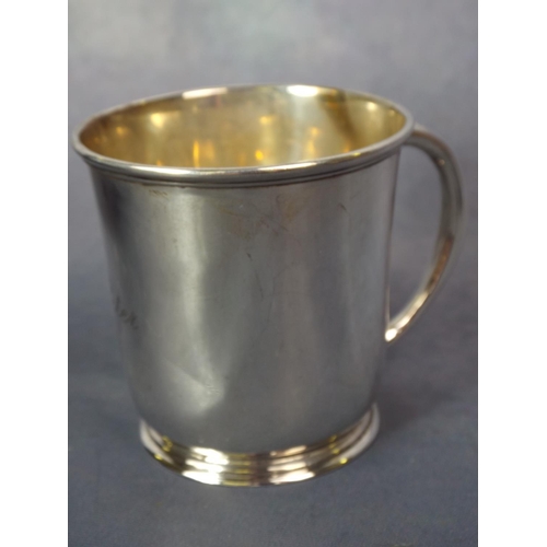 102 - Solid Silver christening Mug, Hallmarked for London 1917      85g