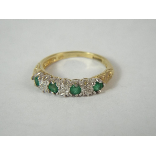 32 - 9ct Gold ring set with Emeralds & Diamonds 2.3g  Finger Size 'L5'