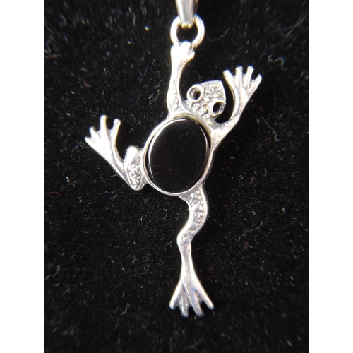 29 - 925 silver Stone set Frog Pendant on 925 silver Chain.