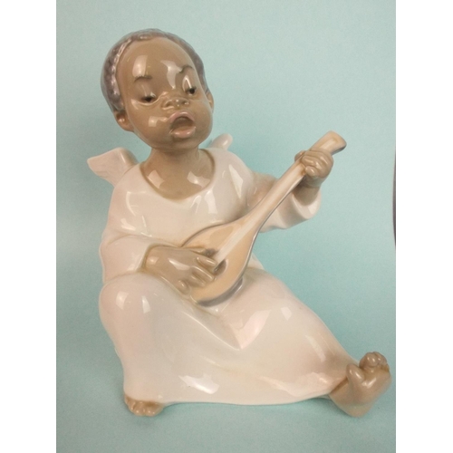 37 - Lladro Small Angel figurine