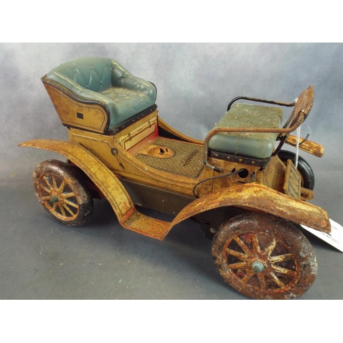 22 - Tinplate Battery operated model of a vintage car, requires attention.