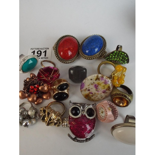 191 - Selection of Costume Rings.