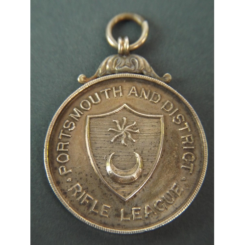 75 - 925 silver Portsmouth & district rifle league medal. Birmingham 1927