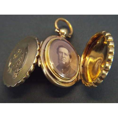 43 - Victorian Era Yellow metal Double ended locket.