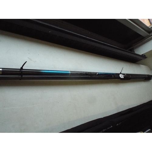 323 - Rock Ard Carbon fishing pole, three pieces.