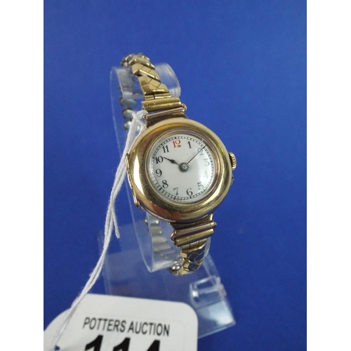 114 - Ladies 9ct cased watch in running order.