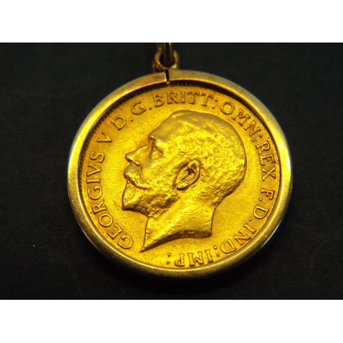 157 - 22ct gold 1911 half sovereign with 9ct gold pendant mount.  5.1g overall