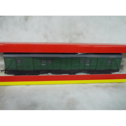 246 - Hornby 00 gauge, R40578  SR Luggage Van. Malachite  2315 Unused, boxed as new.