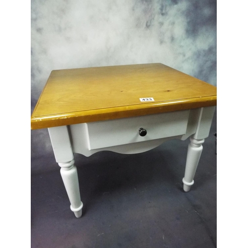 433 - Small table with drawer under