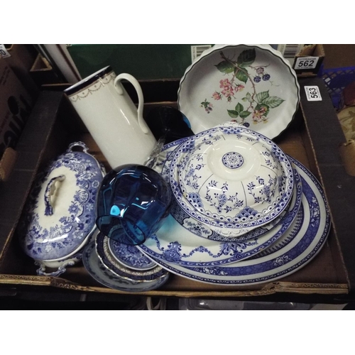 563 - Large tray of victorian blue and white pottery