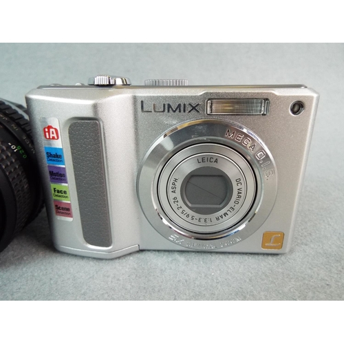 79 - Lumix Panasonic EMCLZ8  digital camera with case with ozec 2 28mm wid angle lens 7 Case