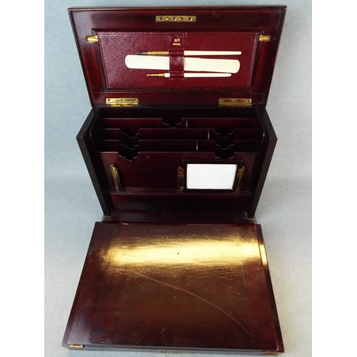 80 - Beautifully made writing box. All original. Rosewood on cuban mahogany. Satinwood marquetry. TOC era