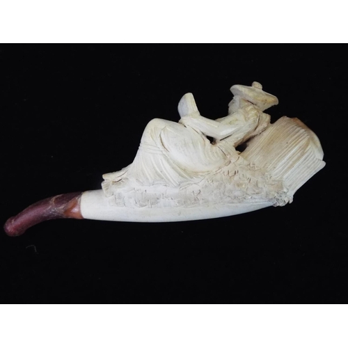 113 - Victorian Meerschaum carved pipe with original leather case. German made.