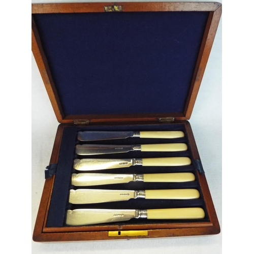 148 - Excellent quality silver plate set of fish knives and forks in wooden silk lined presentation box.