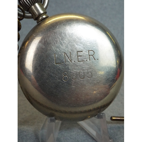 300A - LNER Selex railway pocket watch, crown wind, white metal chain with Tee bar. Good working order.1940... 