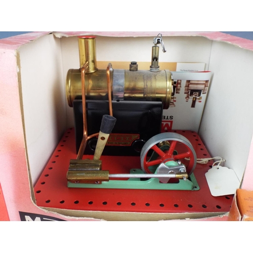 324 - Mamod  SE-2A  Model Steam engine with solid fuel. Original box but cellophane front missing. Model i... 