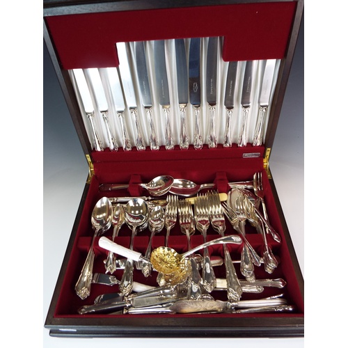 595 - Quality silver plate canteen of cutlery by Walker and Hall, Sheffield