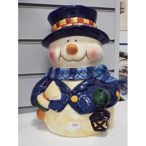 919 - Ceramic Biscuit barrel as a snowman.