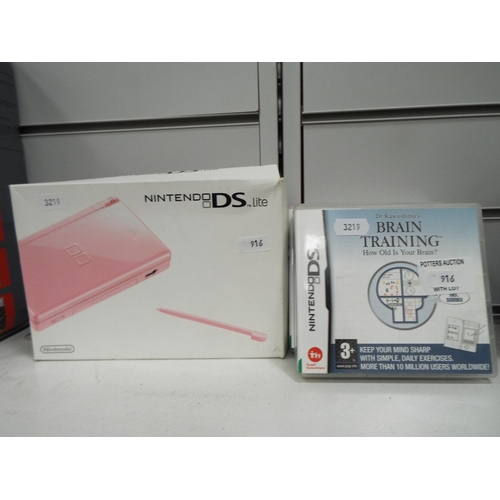 916 - Nintendo DS Light plus games/Brain trainer.