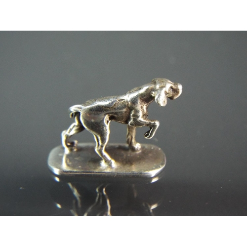 144 - 925 Silver pointer gun dog. 20mm long.