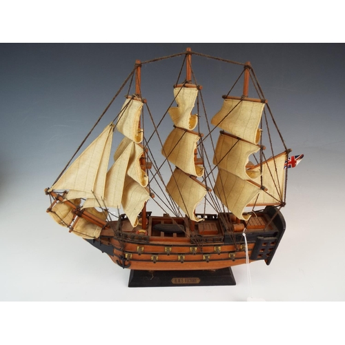 281 - An as new Leonardo model of the HMS Victory complete with box. 13 inches tall and long.