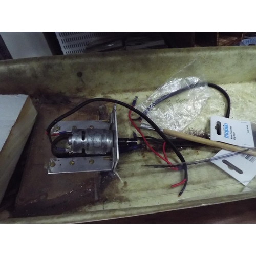 5 - Hull and Superstructure of a powerboat in plastic with electric motor. 32 inches long. Working condi... 